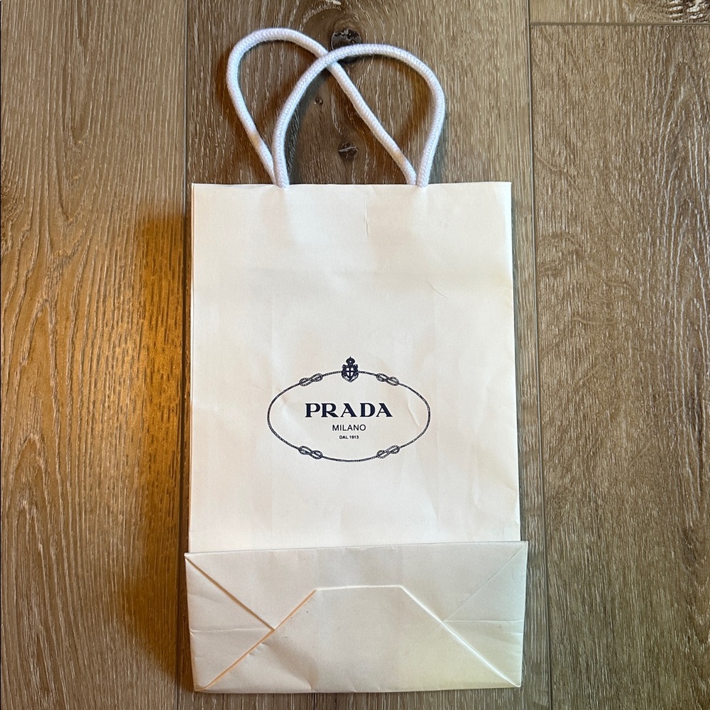 Small Prada shopping bag - Picture 2 of 2